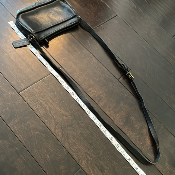 Coach genuinely leather vintage Wendi zip - Picture 6 of 16